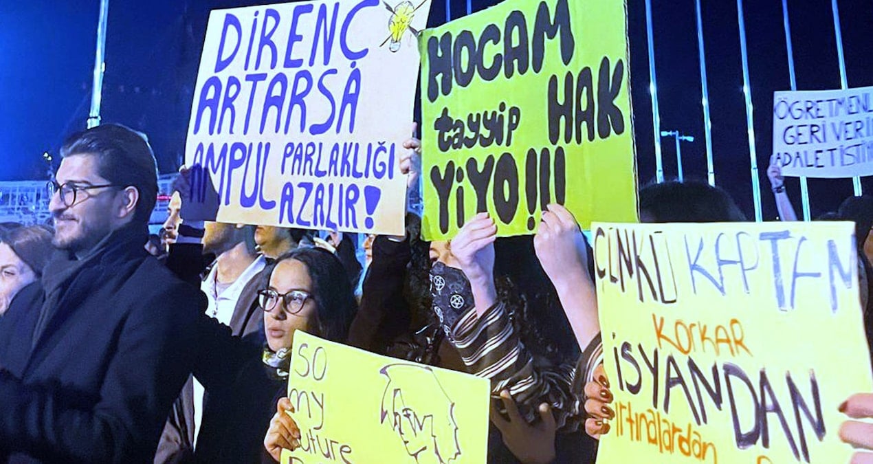 Marmaris’te öğrenci ve velilerden proje okul eylemi