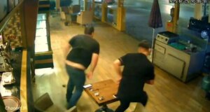 adanada pastaneye el bombasi atildi 4 supheli tutuklandi PS8XT9Qv.jpg