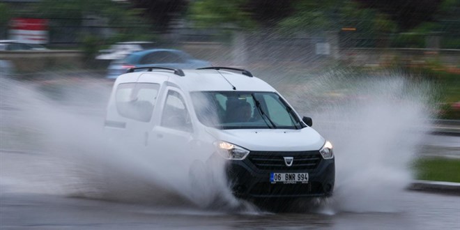 Ankara Valiliği’nden kuvvetli yağış uyarısı ankara valiliginden kuvvetli yagis uyarisi OSJ39bSF.jpg