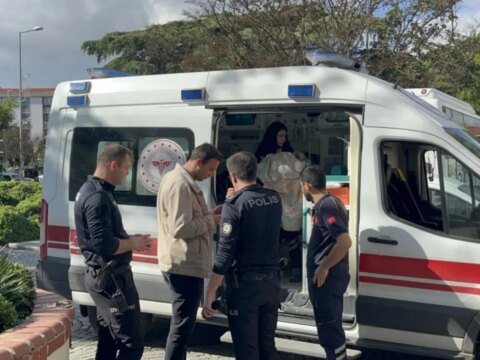 ‘Babası gelip alacak’ dedi: 2 aylık bebeği bırakıp gitti babasi gelip alacak dedi 2 aylik bebegi birakip gitti OrQjFbCG.jpg