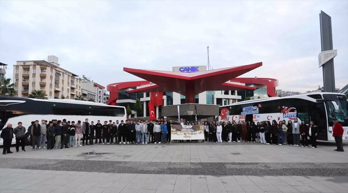 canikte 12 sinif ogrencilerine canakkale gezisi duzenleniyor VB3rumHe.jpg