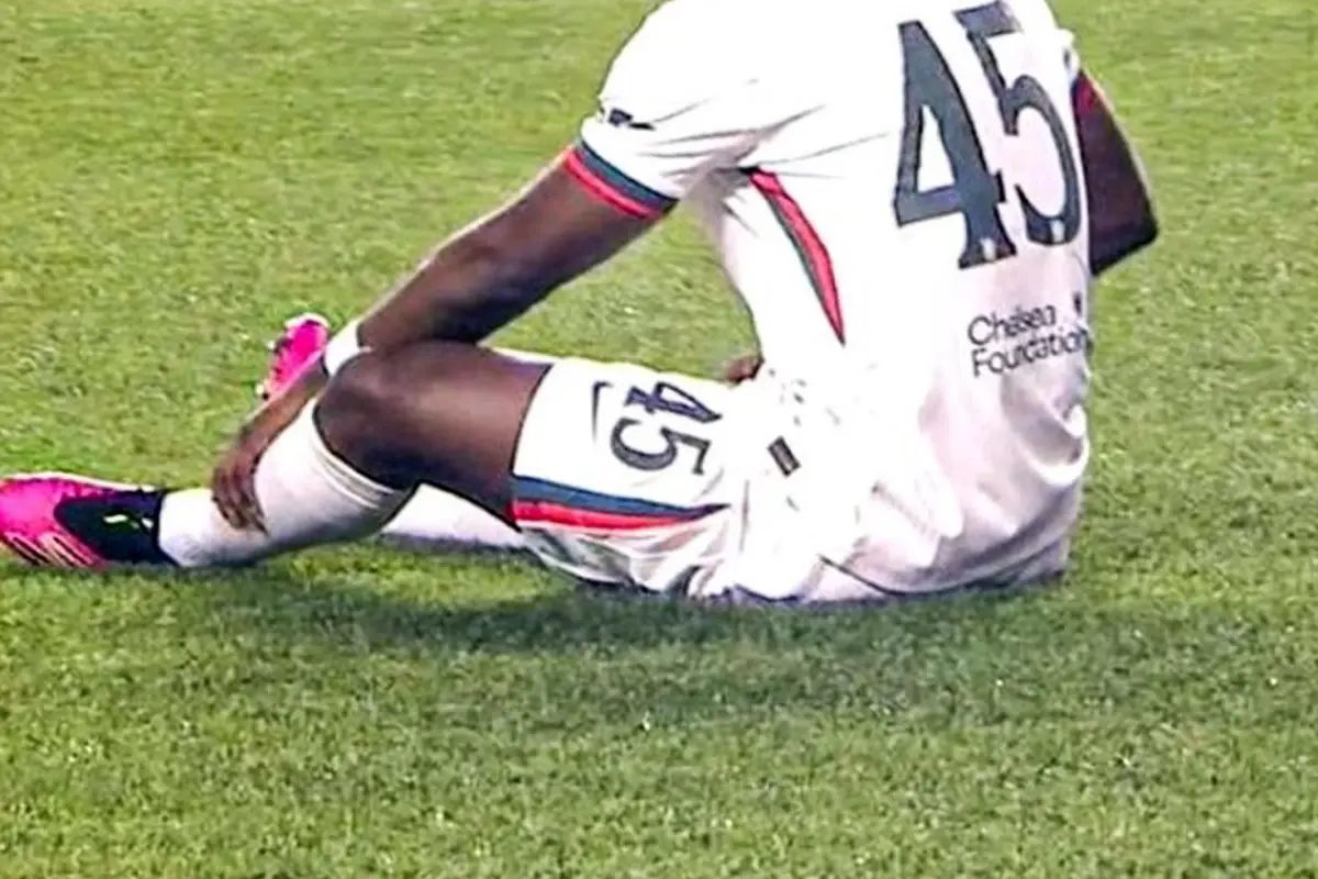 bonservisine bir oda dolusu para verilen futbolcunun kabusu bitmiyor HJQflCSx.jpg