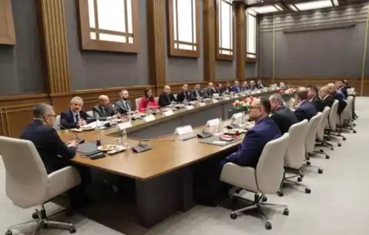 tbf heyeti iletisim baskanligini ziyaret etti Ef1pLFmG.jpg