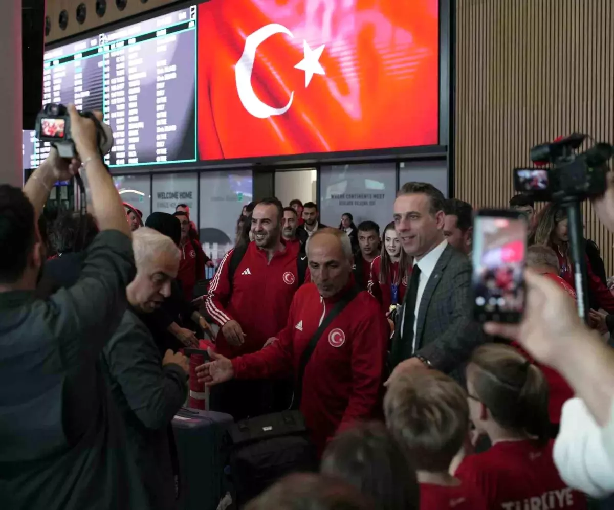 turkiye taekwondo milli takimi dunya sampiyonu oldu bugZMJeL.jpg
